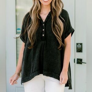 Chic Soul Women’s 2X/3X Cute And Carefree Top, Ash Black Plus Size Short Sleeve